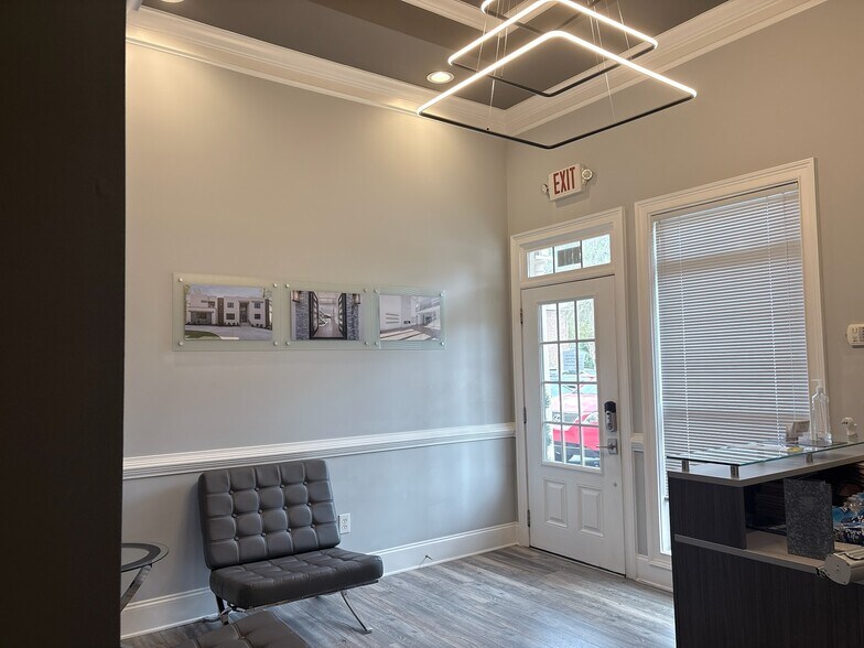 11795 Northfall Ln, Alpharetta, GA à vendre - Photo du bâtiment - Image 3 de 15
