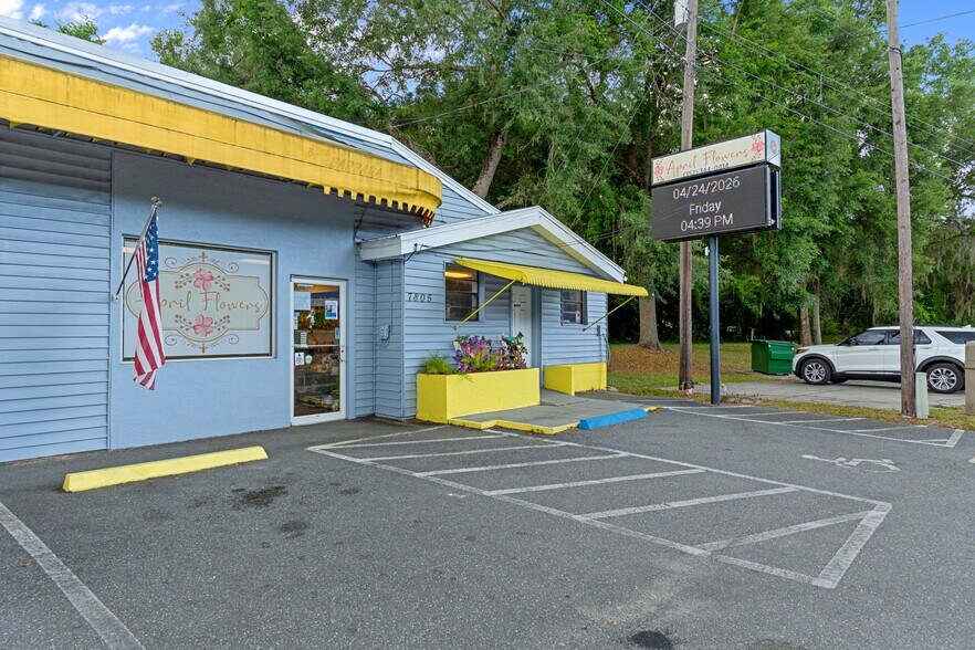 7805 S Florida Ave, Floral City, FL à vendre - Photo du bâtiment - Image 3 de 32