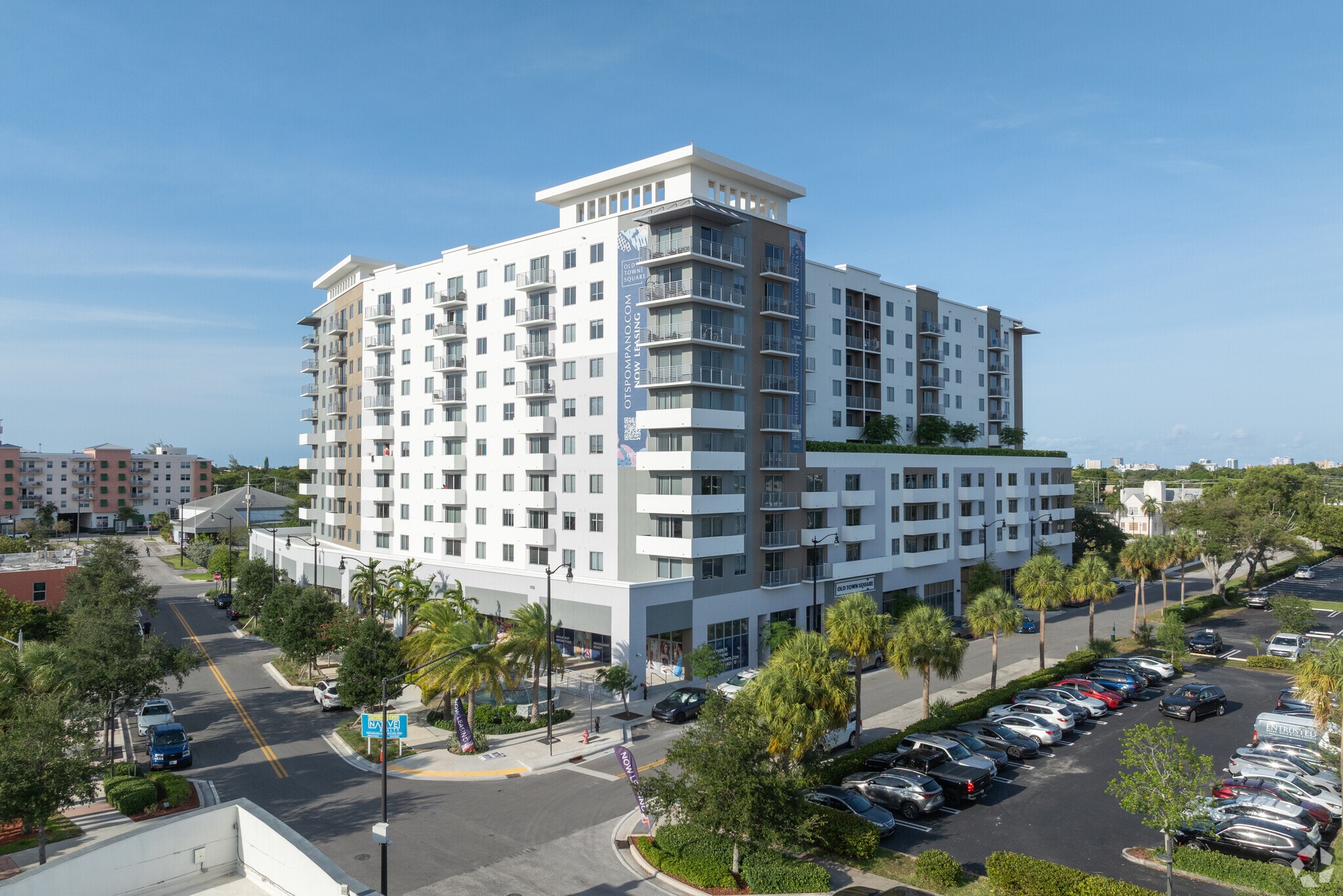200 NE 1st Ave, Pompano Beach, FL for lease Primary Photo- Image 1 of 107