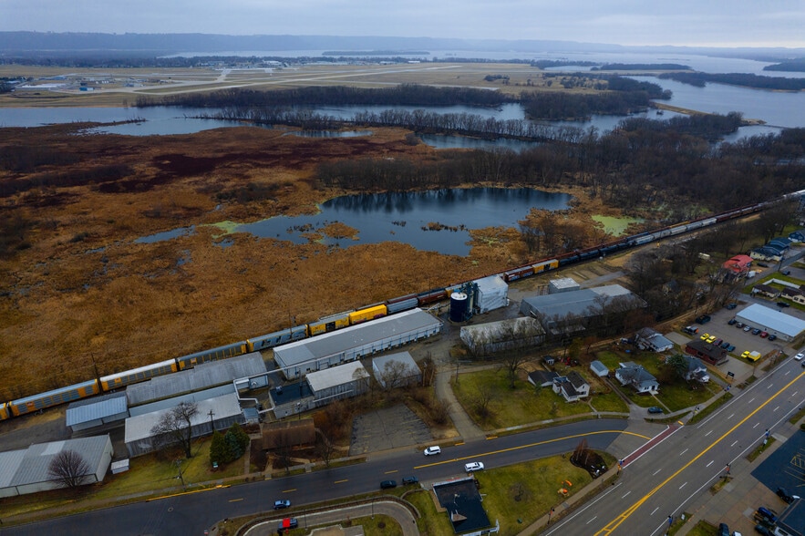 718 2nd Ave SW, Onalaska, WI for sale - Aerial - Image 3 of 10