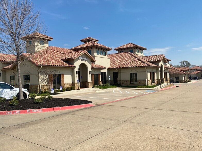 300 Morrison Park Dr, Southlake, TX à louer - Photo du bâtiment - Image 1 de 14