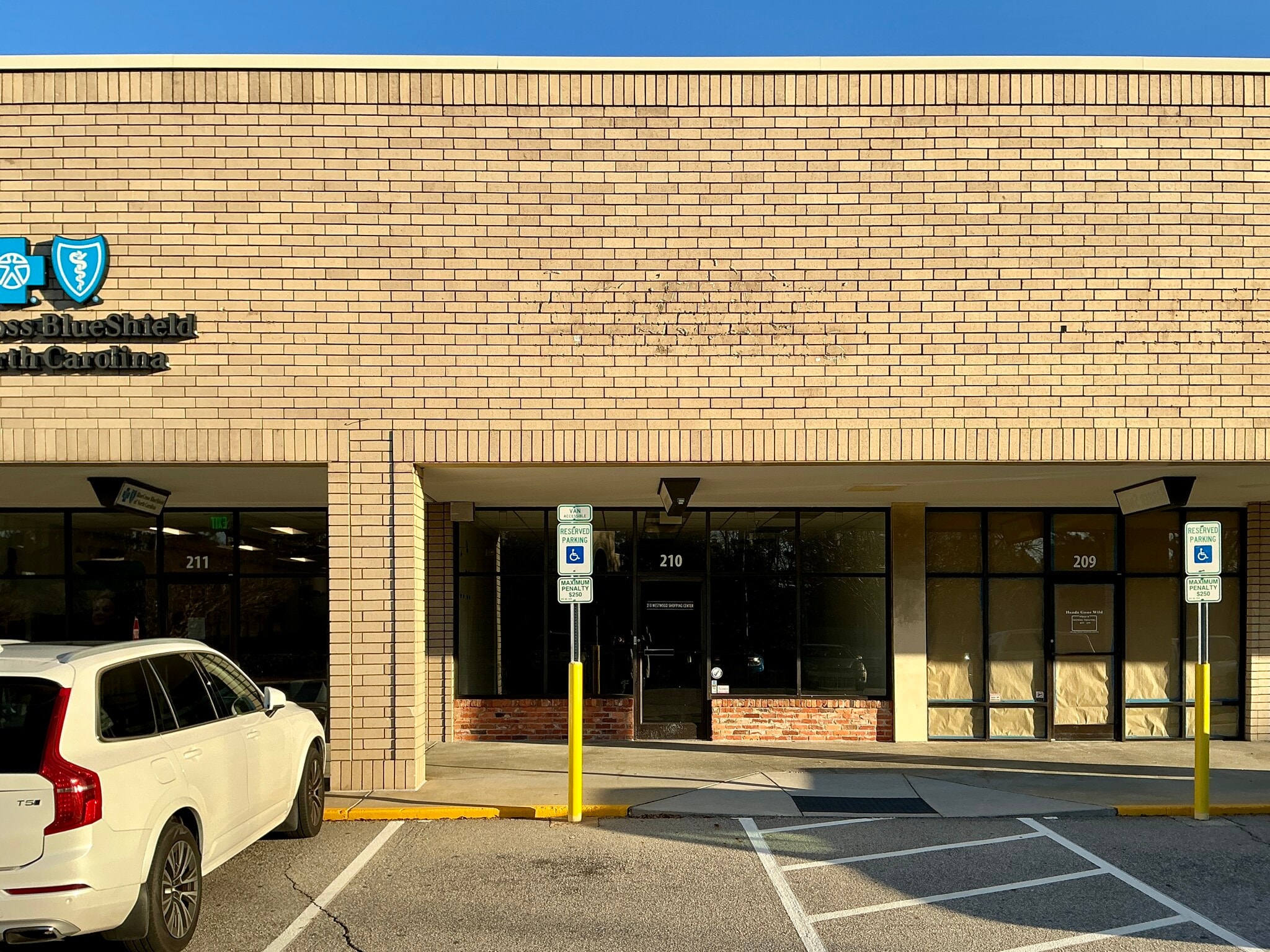 102-400 Westwood Shopping Ctr, Fayetteville, NC for lease Building Photo- Image 1 of 1