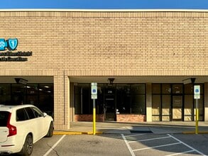 102-400 Westwood Shopping Ctr, Fayetteville, NC for lease Building Photo- Image 1 of 1