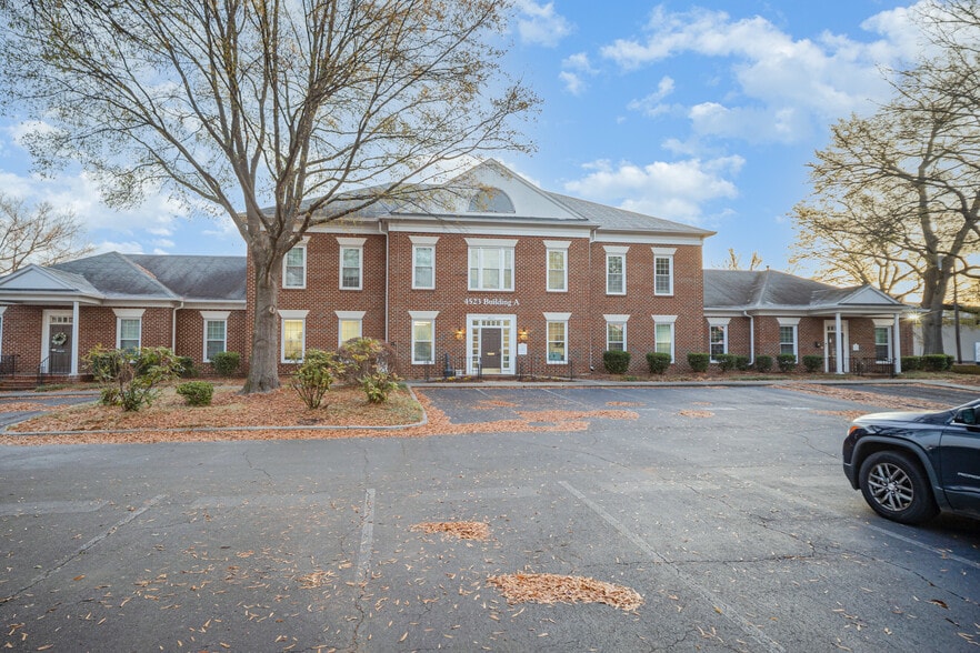 4523 Park Rd, Charlotte, NC à vendre - Photo du bâtiment - Image 2 de 46