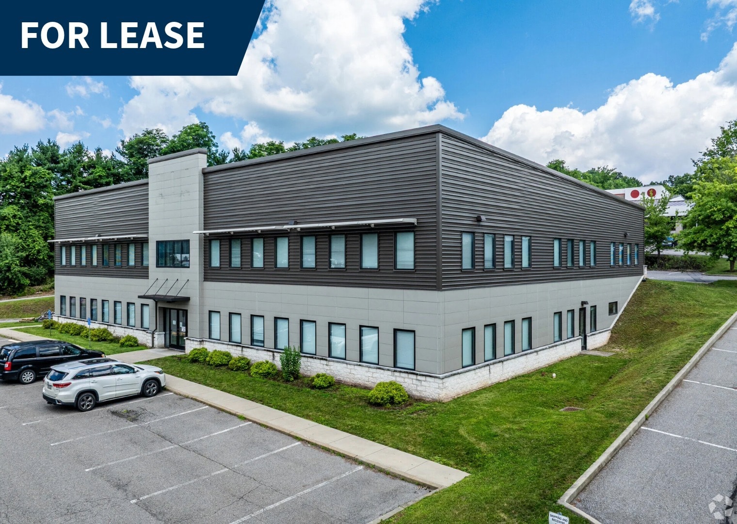 200 Business Center Dr, Pittsburgh, PA for lease Building Photo- Image 1 of 9