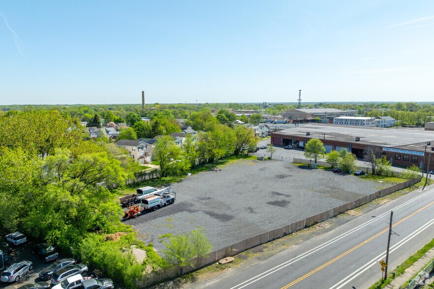 50 Parkway Ave, Ewing Township, NJ for lease - Building Photo - Image 1 of 20