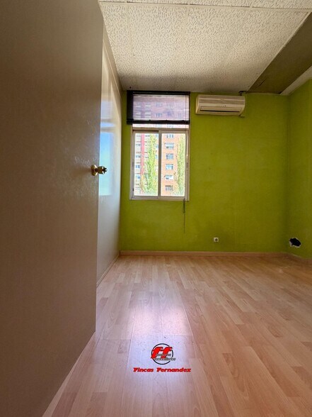Office in Madrid, Madrid for lease - Interior Photo - Image 2 of 8