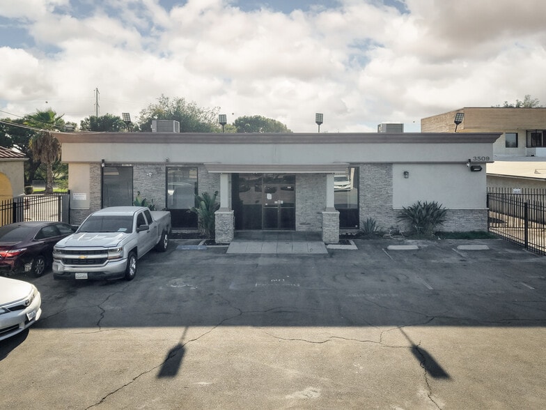 3509 Union Ave, Bakersfield, CA for sale - Building Photo - Image 3 of 11