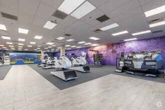 15551-15567 94th Ave, Orland Park, IL for lease Interior Photo- Image 2 of 6