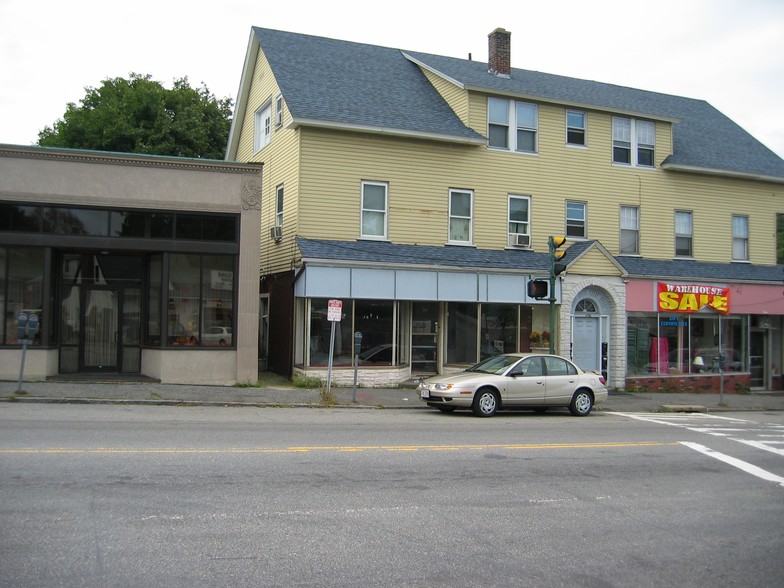 1124 Pleasant St, Worcester, MA à vendre - Photo du bâtiment - Image 1 de 1