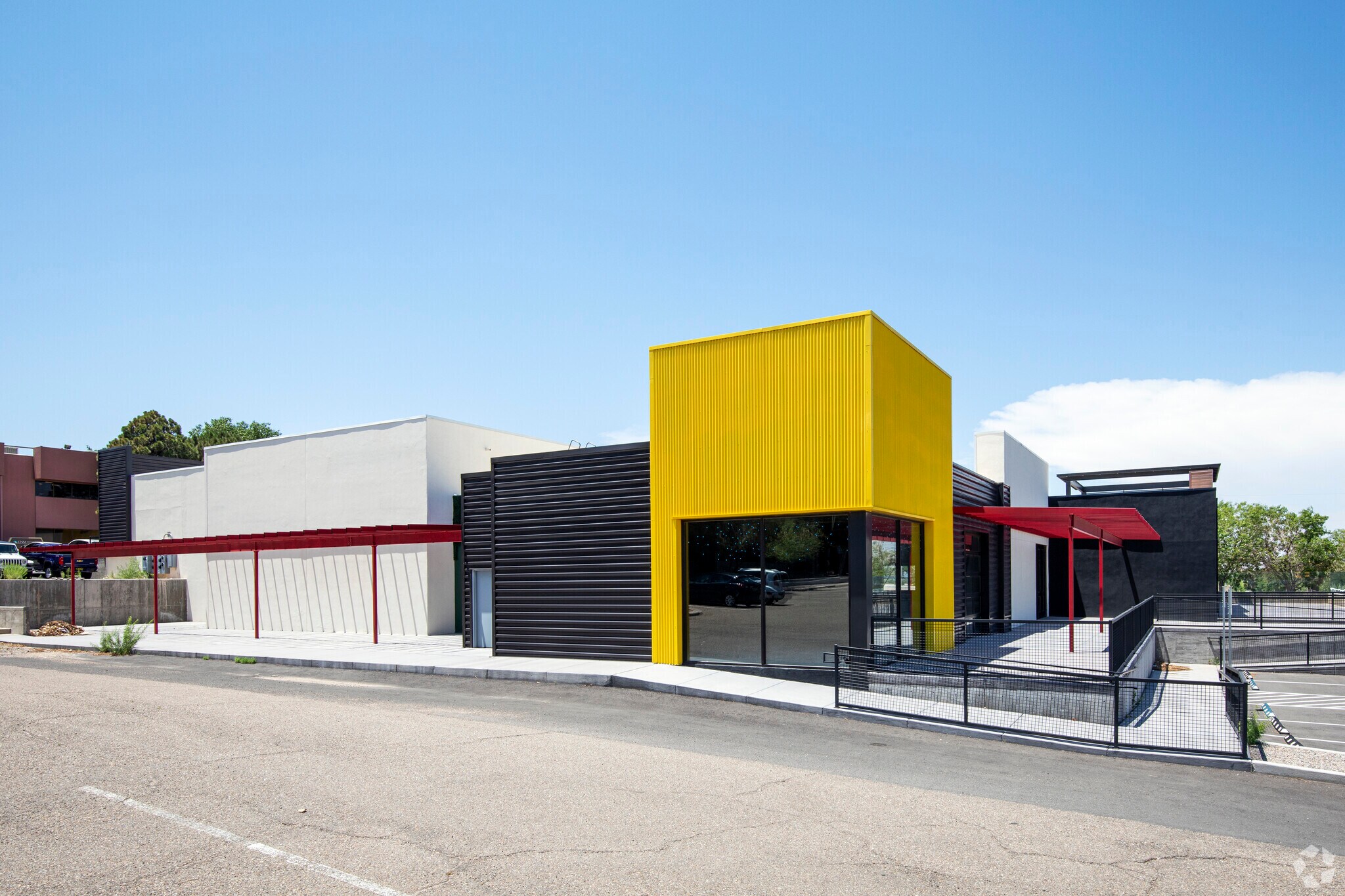 2500 Yale Blvd SE, Albuquerque, NM à louer Photo principale- Image 1 de 34