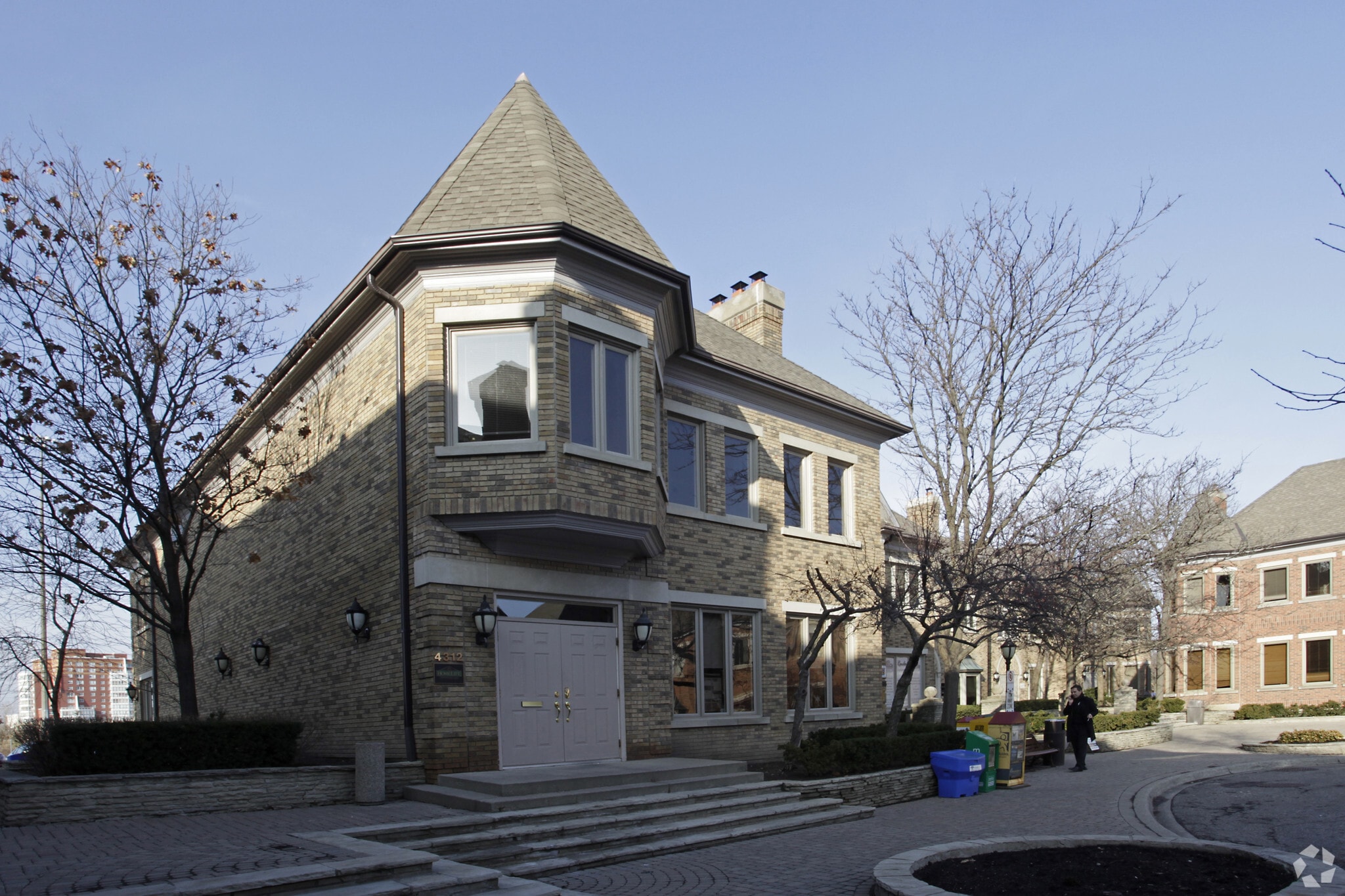 4307-4316 Village Centre Crt, Mississauga, ON for sale Primary Photo- Image 1 of 1