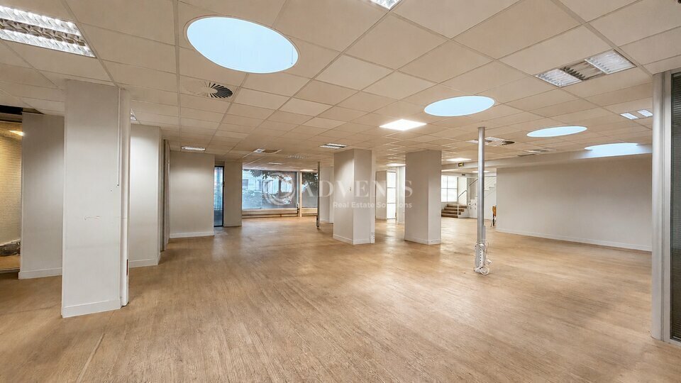10 Rue Des Bergers, Paris for lease Interior Photo- Image 1 of 13