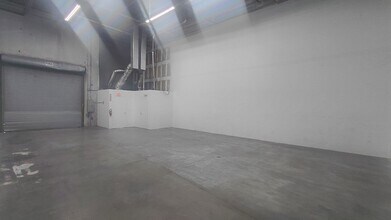 21113 Johnson St, Pembroke Pines, FL à louer Photo intérieure- Image 1 de 4