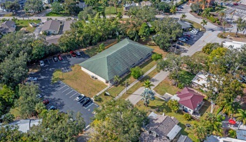 2232 Altamont Ave, Fort Myers, FL à vendre - Photo principale - Image 2 de 12