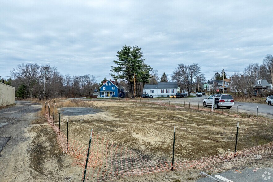 2 Juniper St, Winchendon, MA à vendre - Photo principale - Image 1 de 4