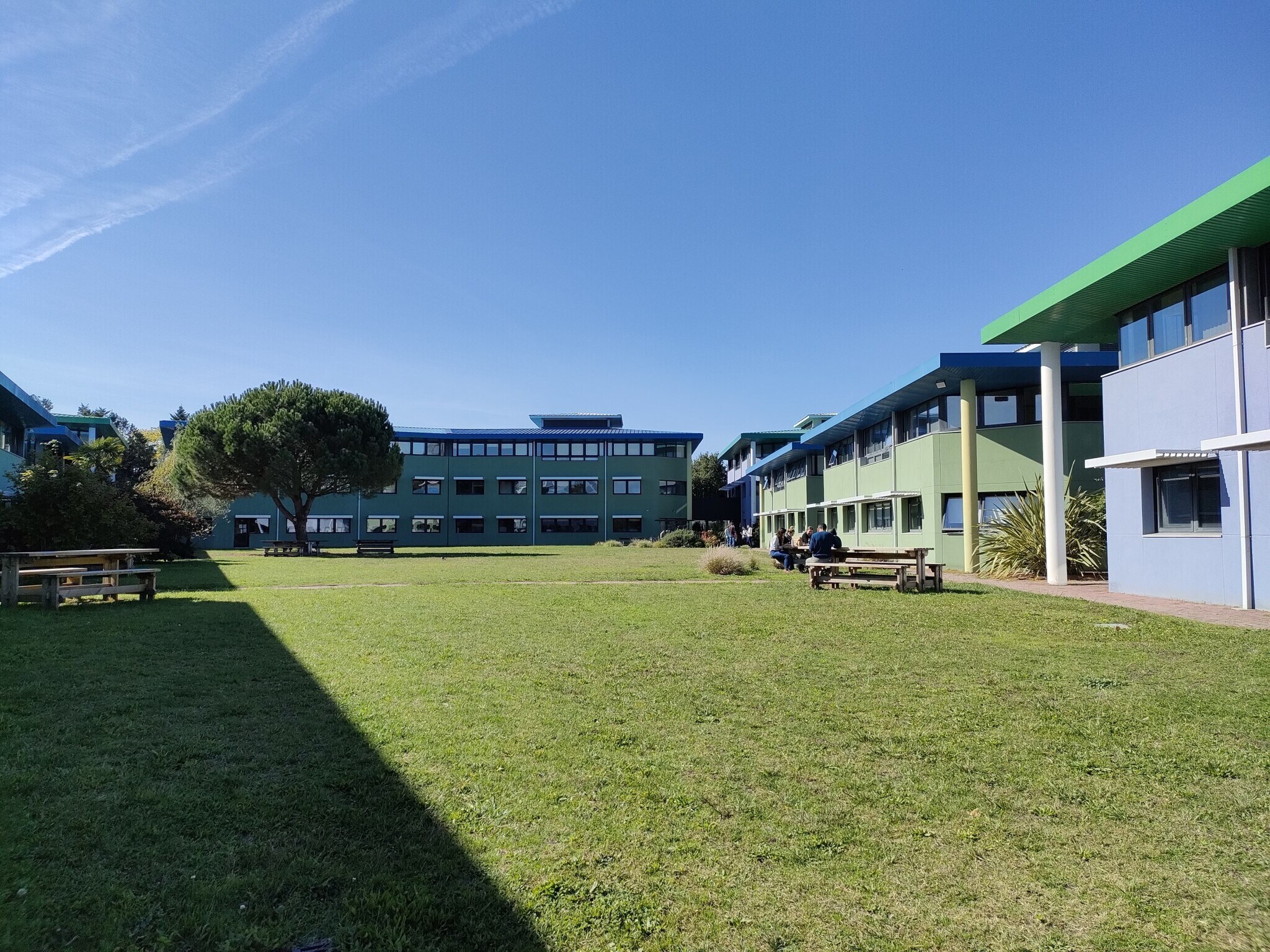 4 Voie Romaine, Canéjan à louer Photo du bâtiment- Image 1 de 17