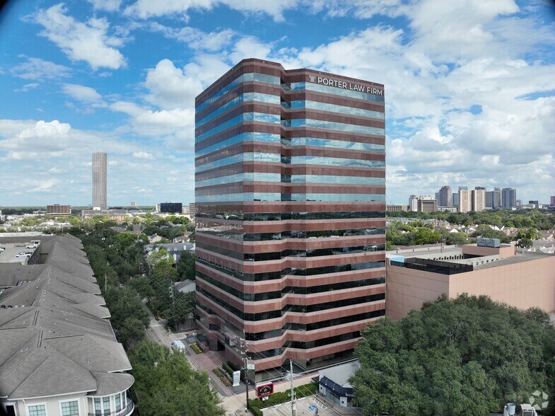 2603 Augusta Dr, Houston, TX à louer - Communauté Matterport - Image 2 de 46