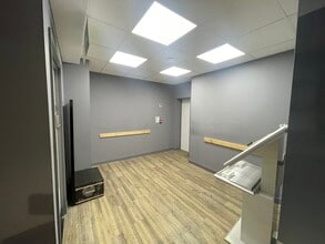 5-5A Newland St, Witham à louer Photo intérieure- Image 2 de 3