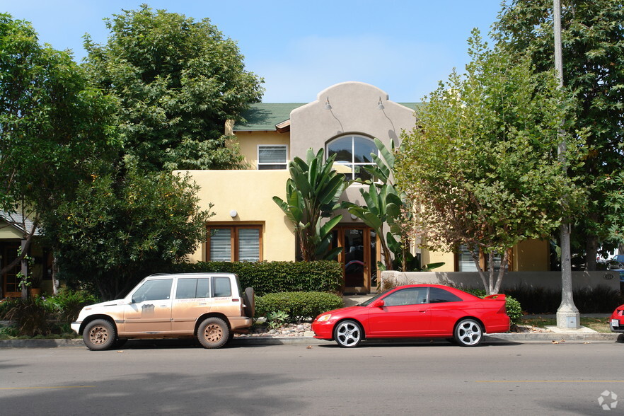 904 2nd St, Encinitas, CA à louer - Photo principale - Image 3 de 4