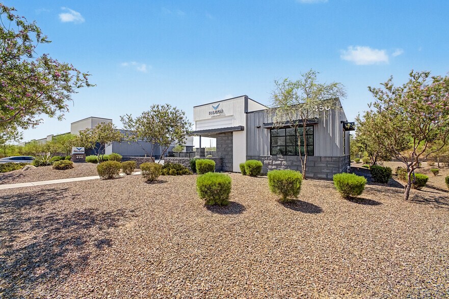 450 E Willis Rd #71, Chandler, AZ à vendre - Photo du bâtiment - Image 1 de 27