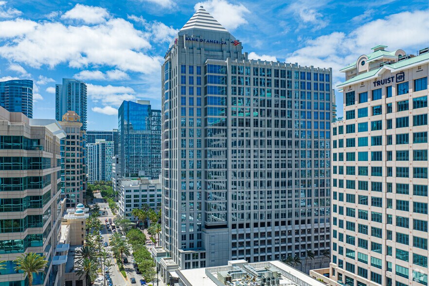 401 E Las Olas Blvd, Fort Lauderdale, FL à louer - Photo du bâtiment - Image 1 de 72