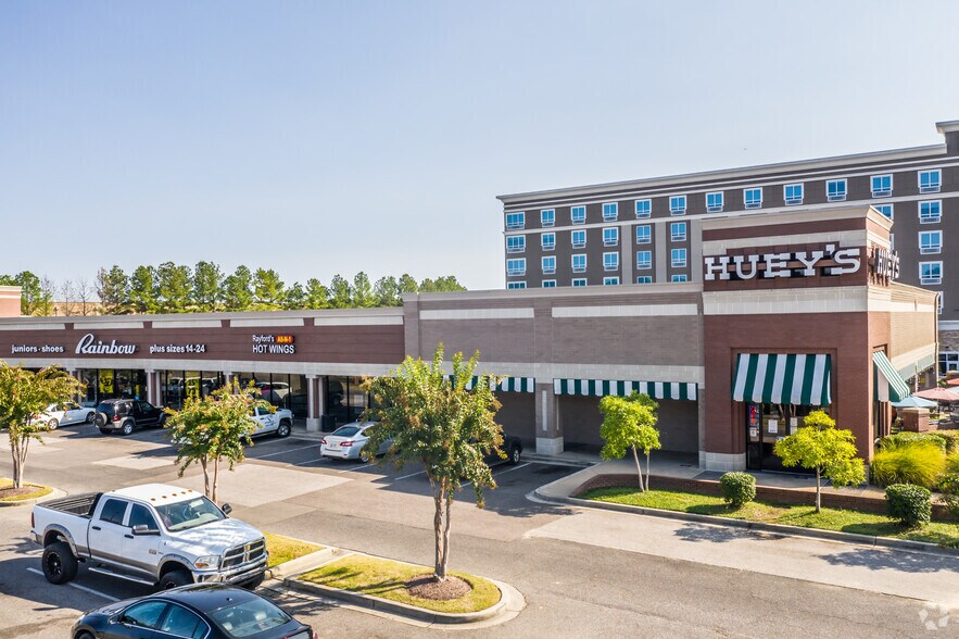 7825 Winchester, Memphis, TN à louer - Photo du bâtiment - Image 2 de 5