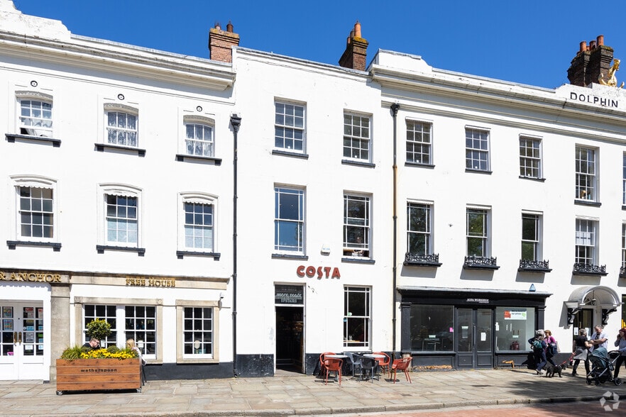 8 West St, Chichester for lease - Primary Photo - Image 1 of 2