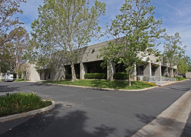 Plus de détails pour 4685 Runway St, Simi Valley, CA - Industriel à louer