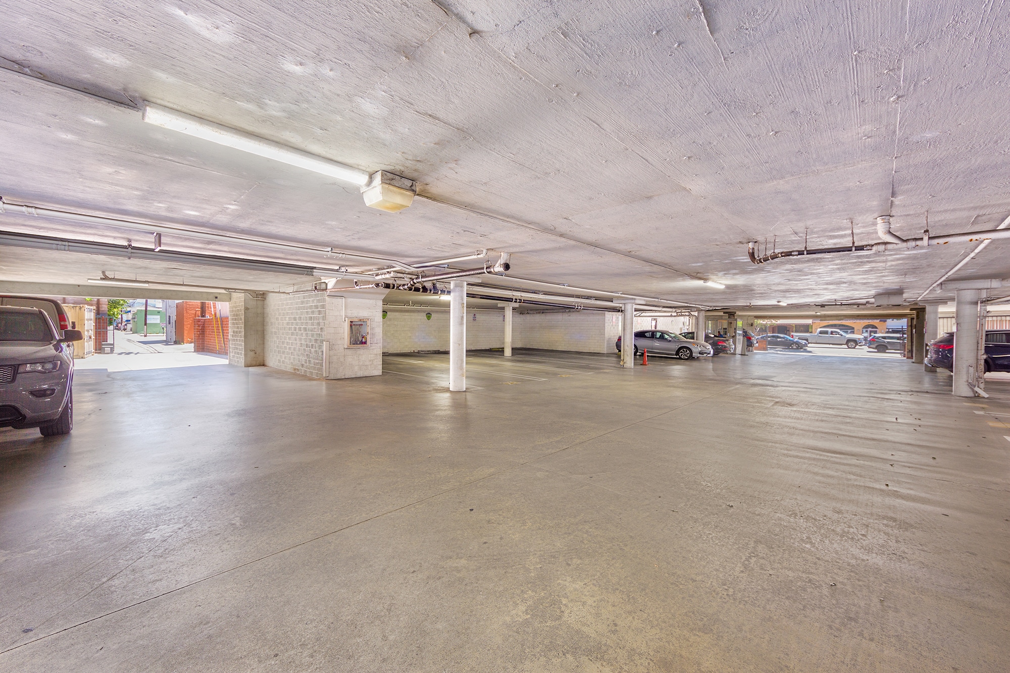 3171 Los Feliz, Los Angeles, CA for sale Interior Photo- Image 1 of 14