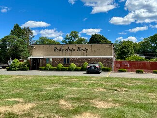 Plus de détails pour 390 New State Rd, Manchester, CT - Commerce de détail à louer