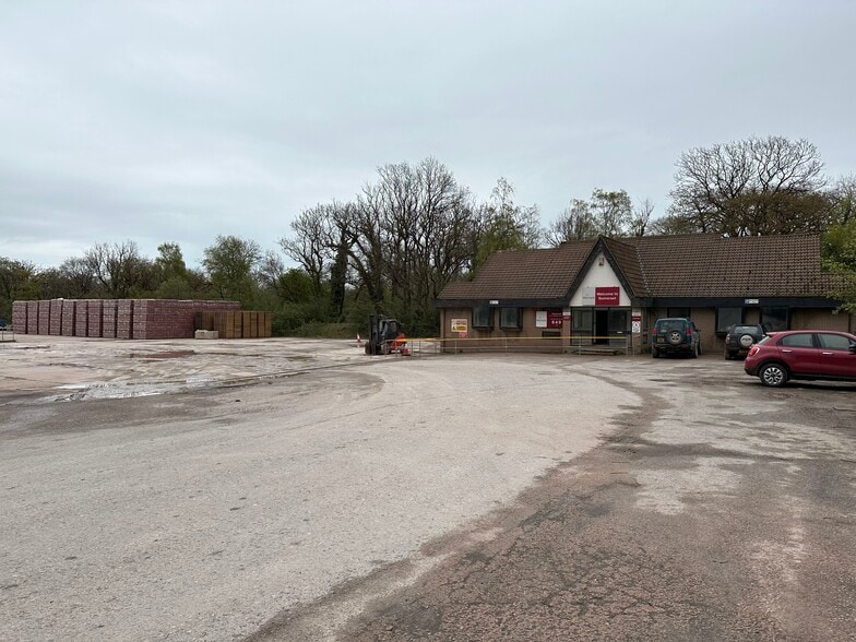 Yard Rear Of, Shepton Mallet à louer - Photo du bâtiment - Image 3 de 9