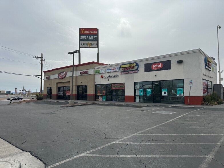 2801 W Washington Ave, Las Vegas, NV à louer - Photo du bâtiment - Image 3 de 5