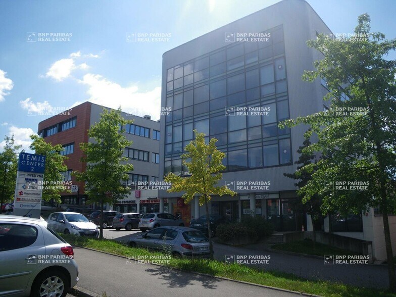 9 Avenue Des Montboucons, Besançon à louer - Photo du bâtiment - Image 3 de 6