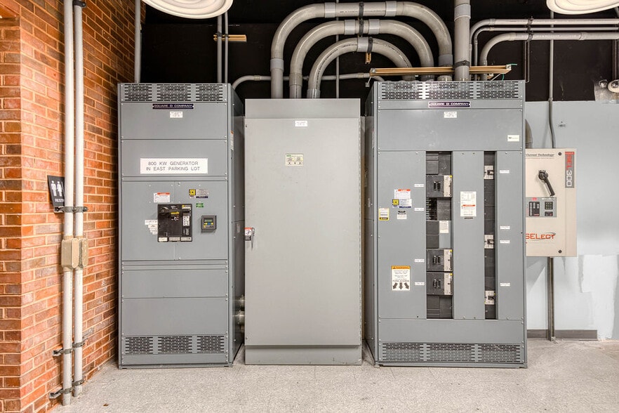 195 N Grant Ave, Columbus, OH for sale - Building Photo - Image 3 of 42