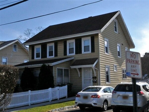 333 Halstead Ave, Mamaroneck, NY à vendre - Photo du bâtiment - Image 3 de 3