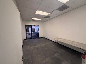 17010 Alico Commerce Ct, Fort Myers, FL for lease Interior Photo- Image 2 of 5
