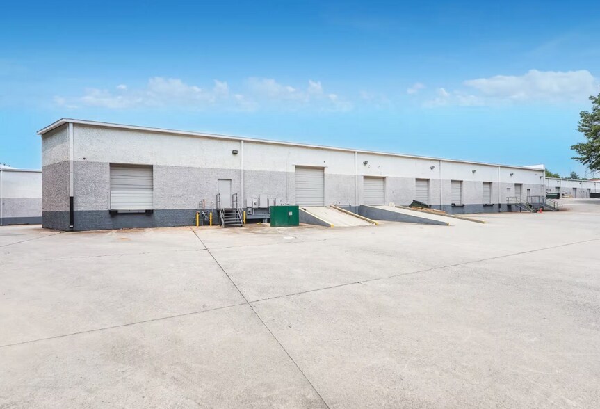 2725 Mountain Industrial Blvd, Tucker, GA à louer - Photo du bâtiment - Image 3 de 13