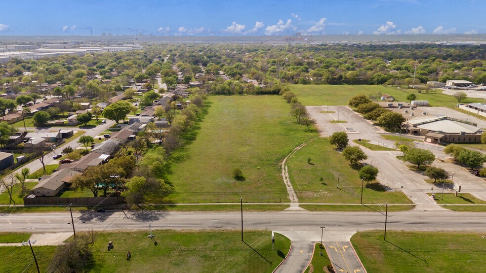 2825 Ackerman Rd, San Antonio, TX for sale - Building Photo - Image 2 of 6