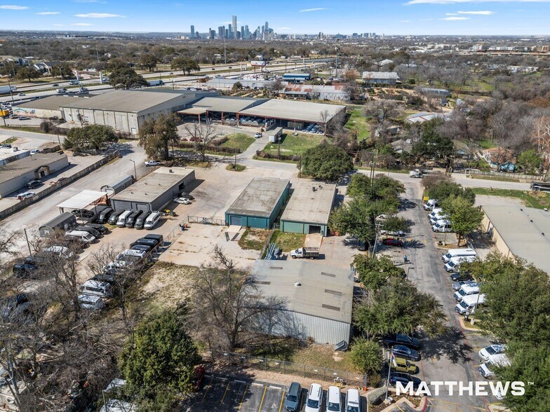 511 Thompson Ln, Austin, TX à vendre - Photo du bâtiment - Image 2 de 3