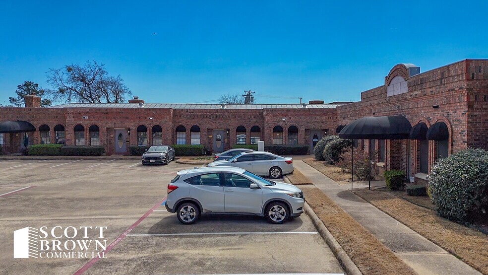 131 Degan Ave, Lewisville, TX à louer - Photo du bâtiment - Image 3 de 10