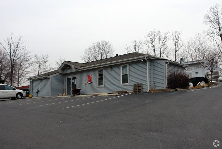 8045 Snouffers School Rd, Gaithersburg, MD for lease - Primary Photo - Image 1 of 4