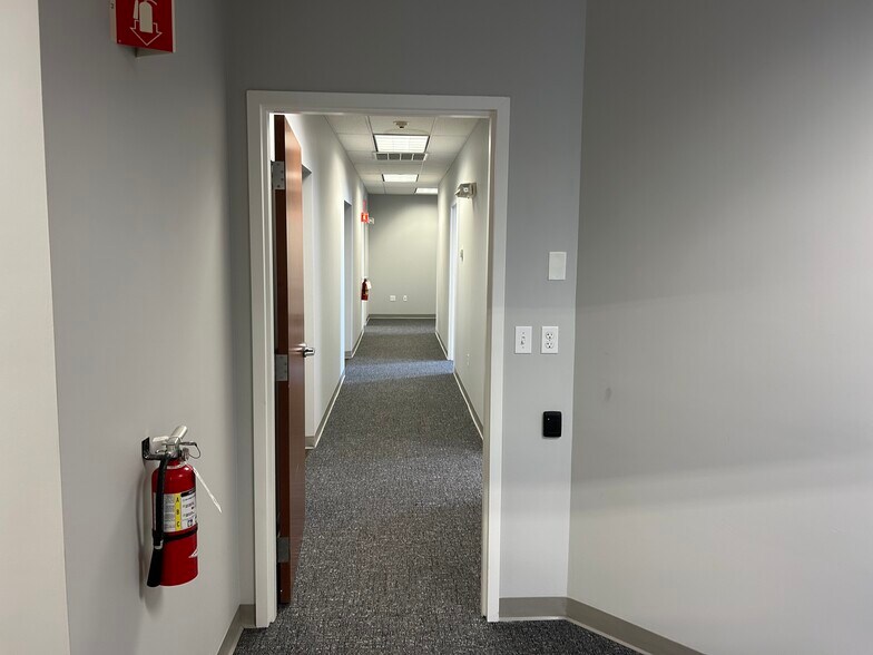 86 Payne Rd, Danbury, CT à louer - Photo intérieure - Image 2 de 7