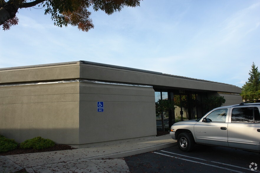 1603 Eureka Rd, Roseville, CA for sale - Building Photo - Image 2 of 22