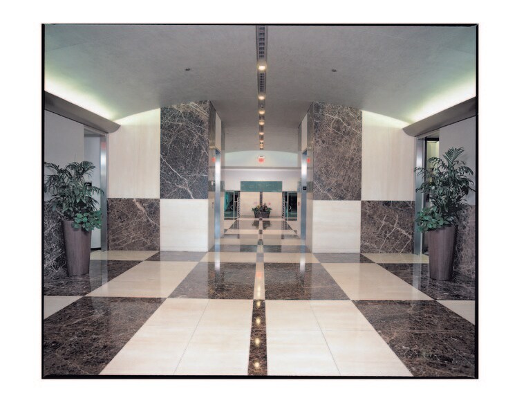 3411 Richmond Ave, Houston, TX à vendre - Hall d’entrée - Image 2 de 5