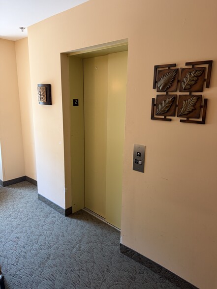 270 Londonderry Tpke, Hooksett, NH for lease - Building Photo - Image 2 of 6