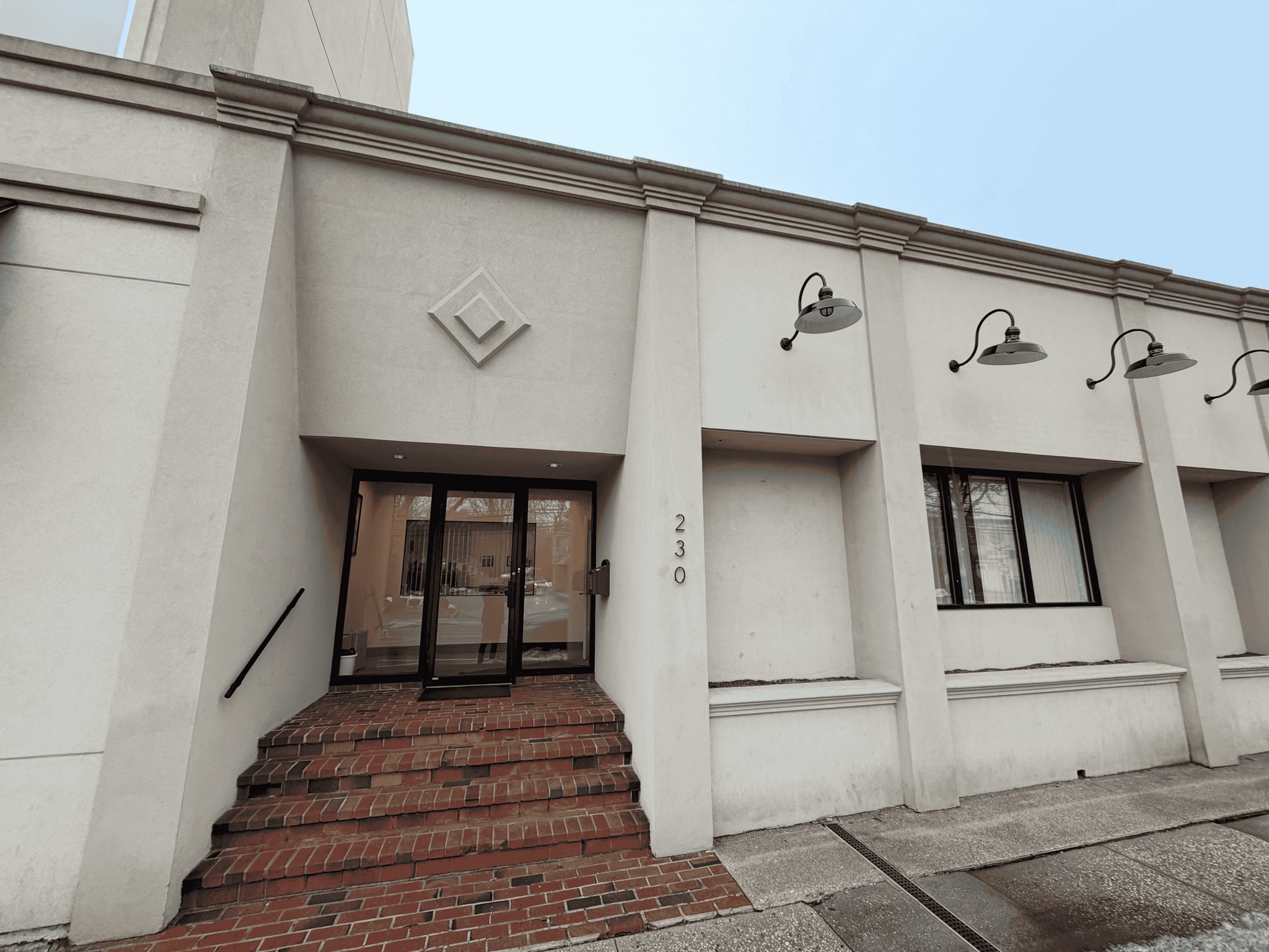 230 New York Ave, Huntington, NY for lease Interior Photo- Image 1 of 7