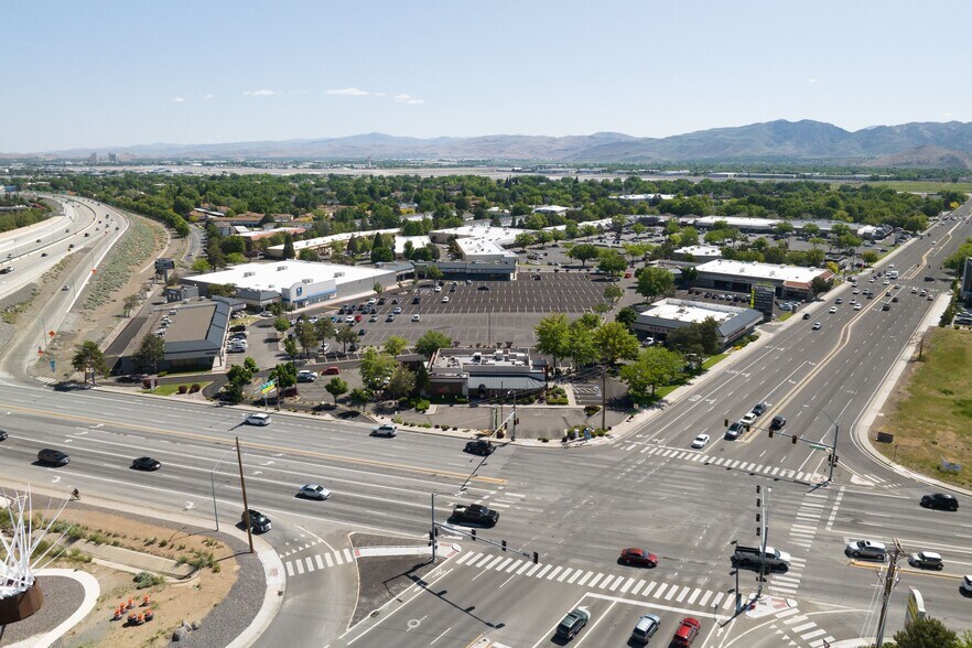 5000-5090 Smithridge Dr, Reno, NV à louer - Photo du bâtiment - Image 2 de 5