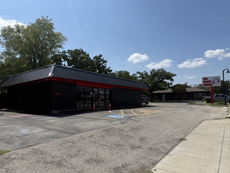 673 W Pipeline Rd, Hurst, TX for sale - Building Photo - Image 2 of 8