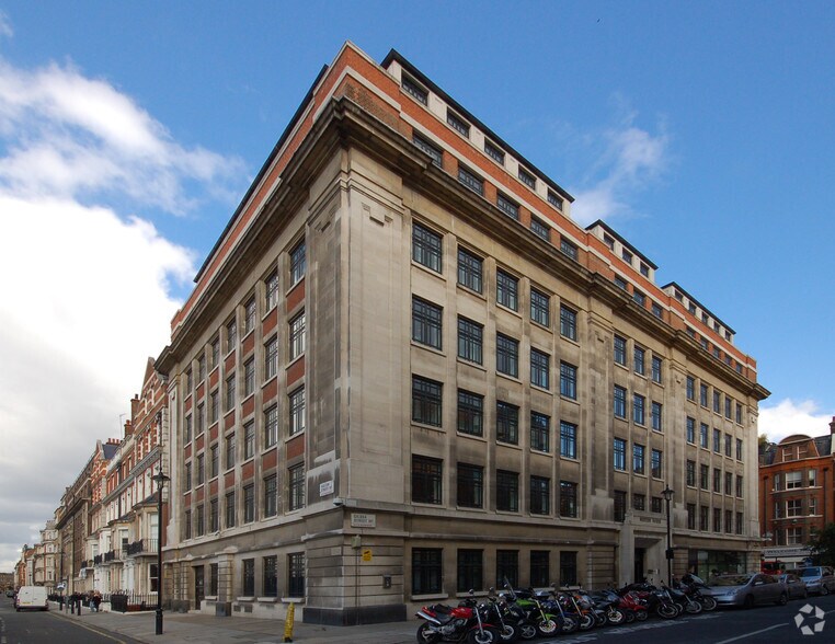 99 Great Portland St, Londres à louer - Photo du bâtiment - Image 3 de 48